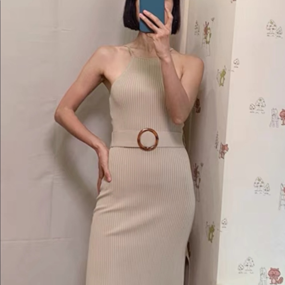 Beautiful dress. 2 colors. Never worn. - Picture 2 of 2